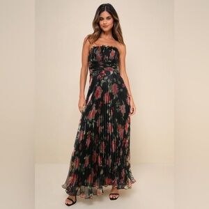 Lulu's MESMERIZING STRAPLESS FLORAL MAXI DRESS ❤️NWT❤️IN STORES❤️